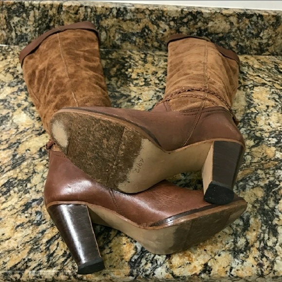 Gorgeous Leather & Suede Boots - Picture 5 of 5